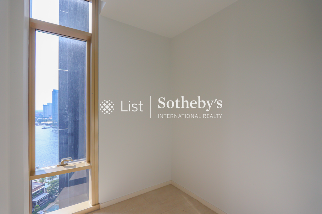 Four Seasons Private Residences