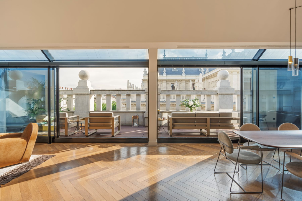 Andrássy Penthouse overlooking the Opera