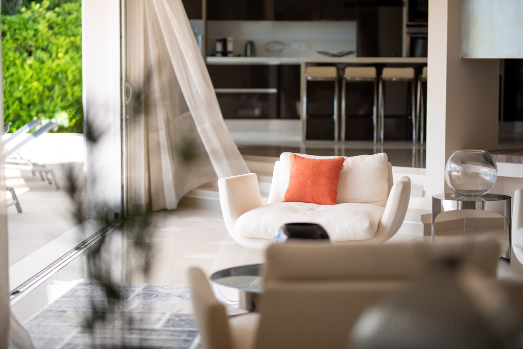 Mouans-Sartoux near Cannes, luxury villa with pool and panoramic views in gated…