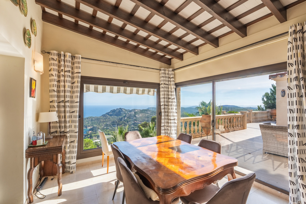 House with spectacular panoramic views in Aiguablava, Begur