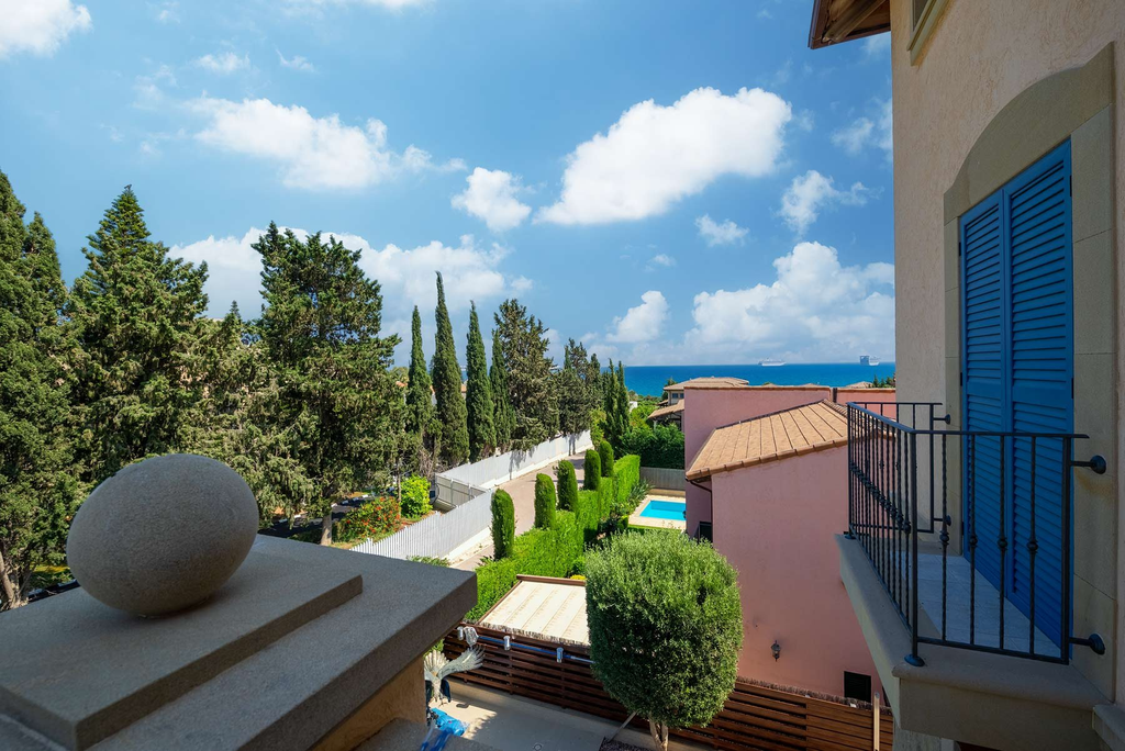 6+2 Bedroom Villa in Limassol