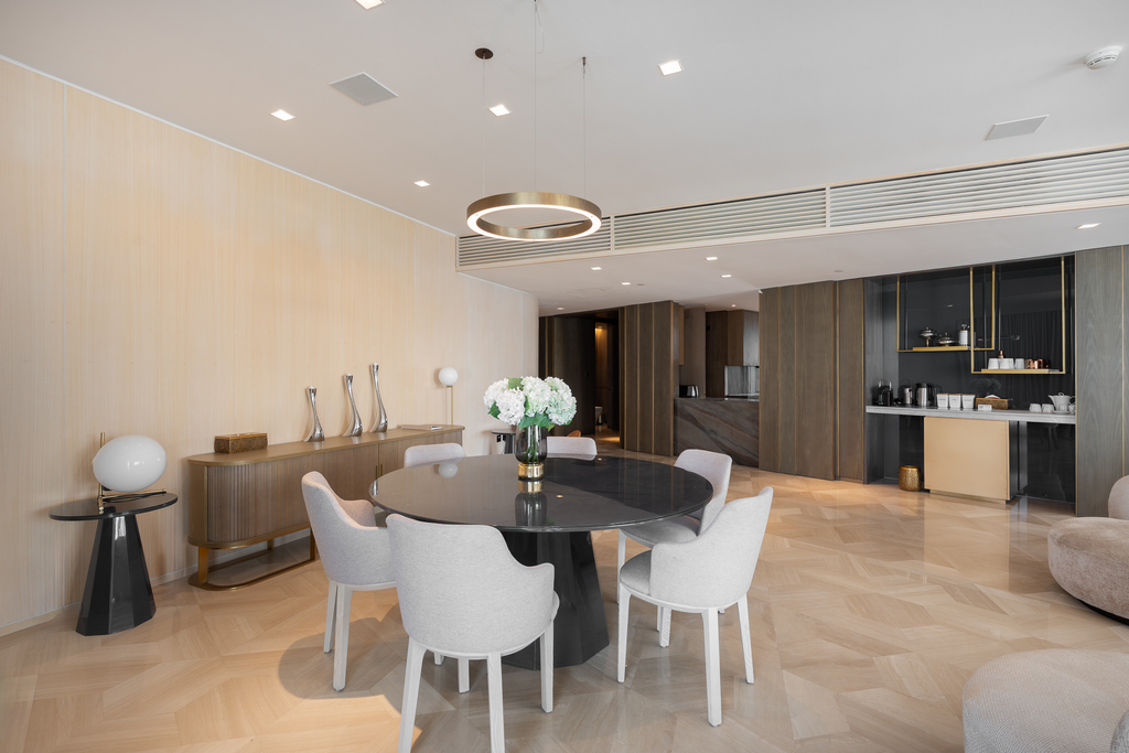 Изысканные апартаменты на первой линии в Palm Jumeirah, Дубай: роскошь и панорамные виды на море