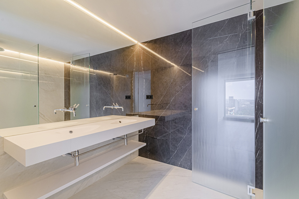 Antares. An excellent new development that awakens all the senses.