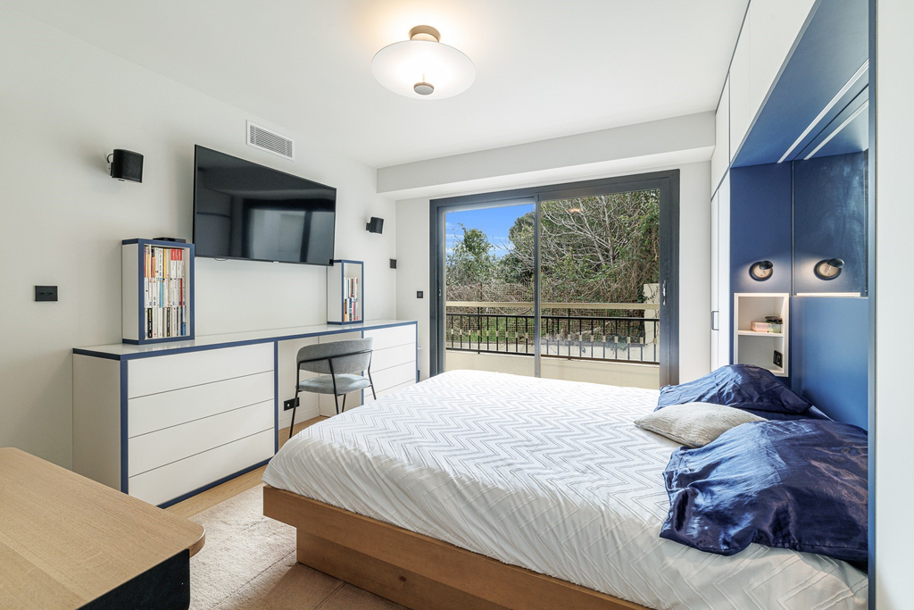 Nice Parc Impérial, duplex apartment with sea view terraces and jacuzzi