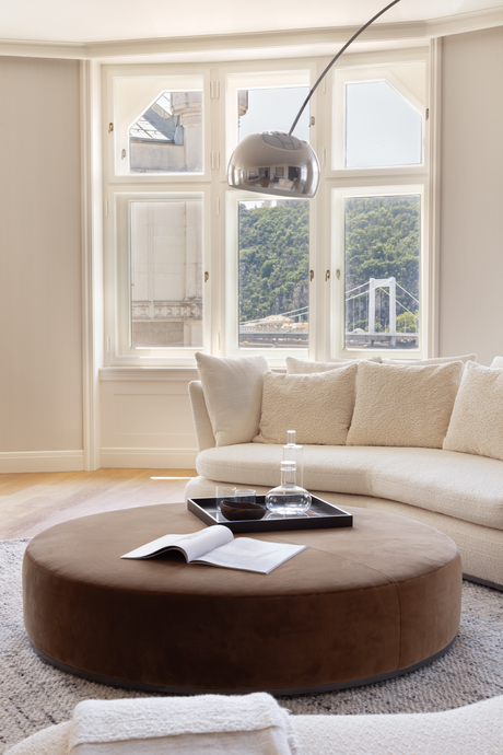 Квартира 180 кв.м в Dorottya Residences