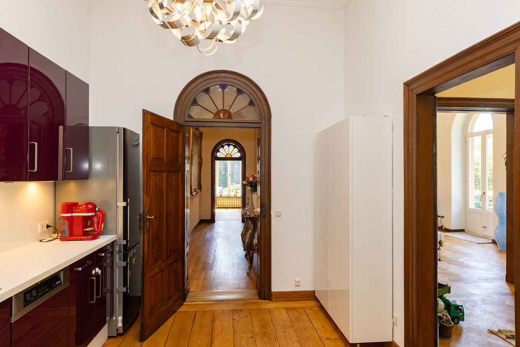 Charming Neoclassical Villa in Prime Location on the Moselle