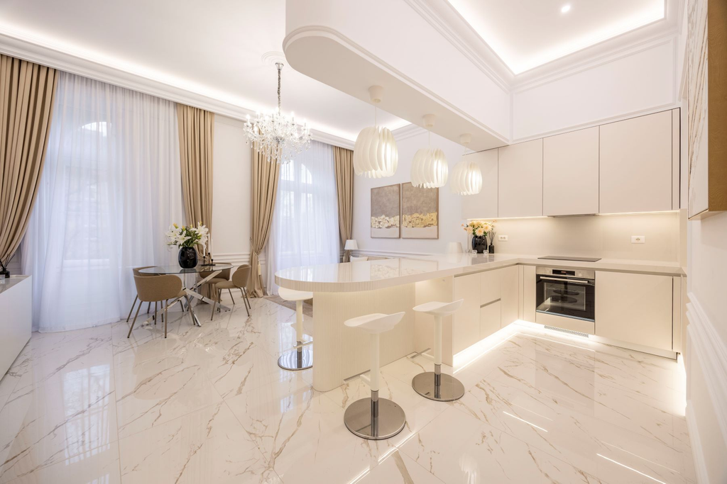 Exceptional Luxury Apartment on Andrássy Avenue
