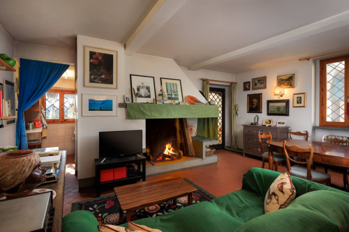 Ancient villa from the 1200s in a prestigious hilly area 42851