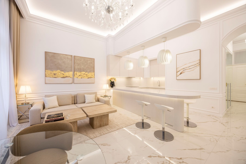 Exceptional Luxury Apartment on Andrássy Avenue