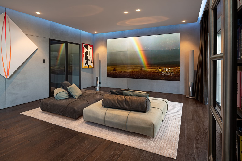 Exclusive penthouse with a terrace in the heart of Budapest