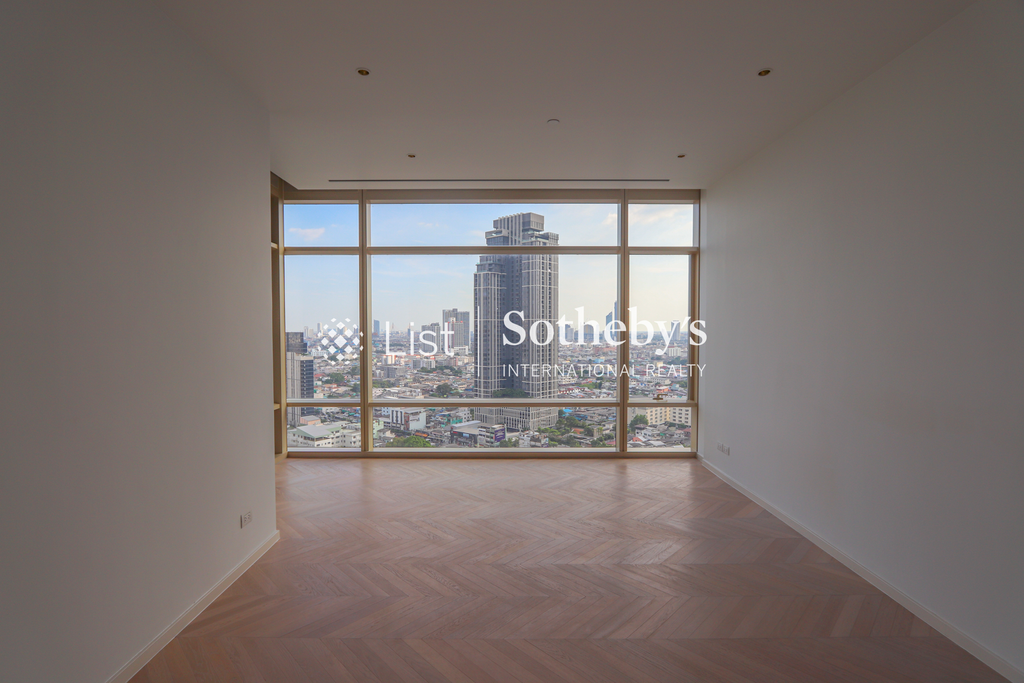 Four Seasons Private Residences