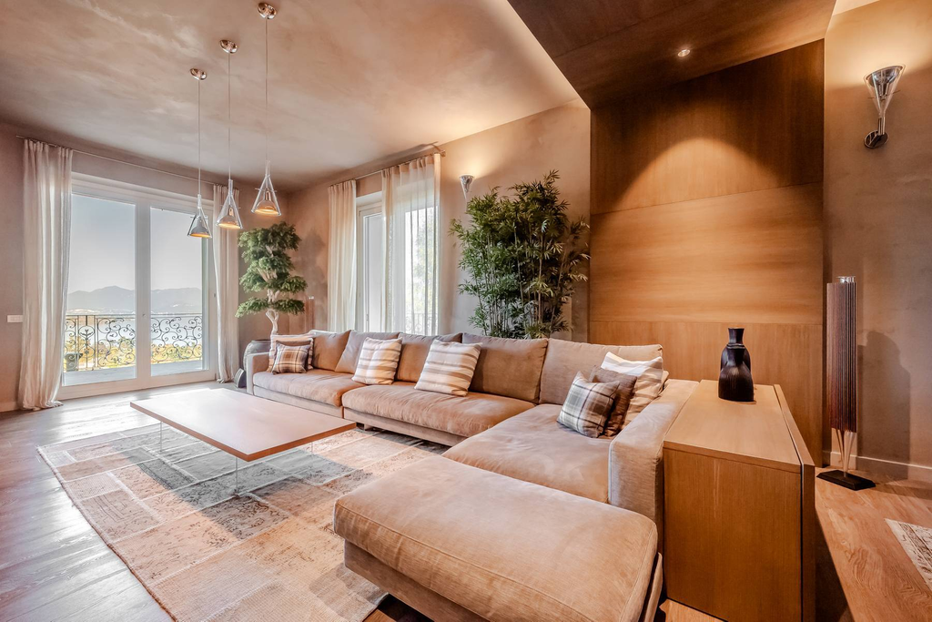Enchanting historic residence with Lake Maggiore view