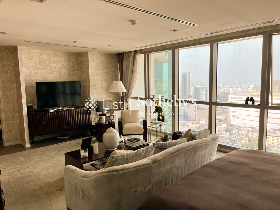 The River Condominium