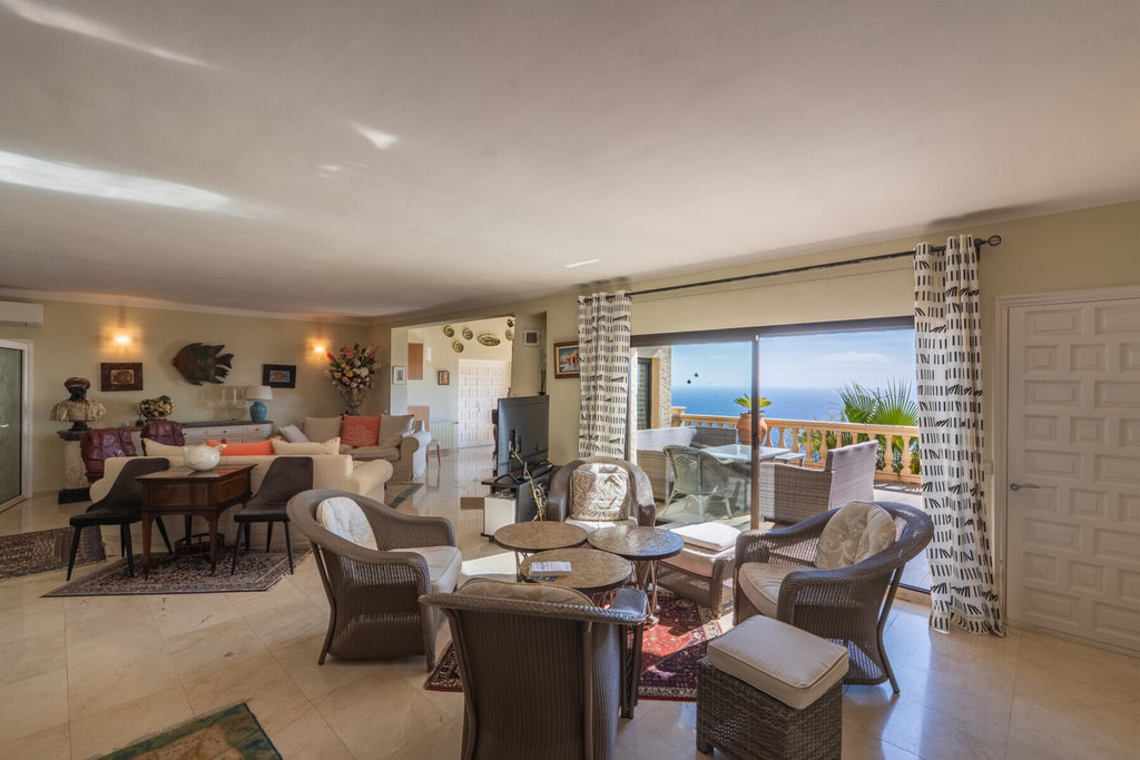 House with spectacular panoramic views in Aiguablava, Begur