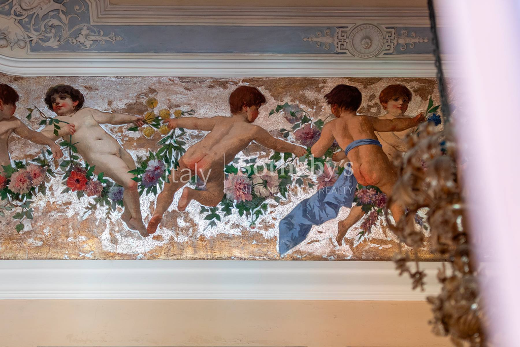 Renaissance Palace in the Heart of Catania