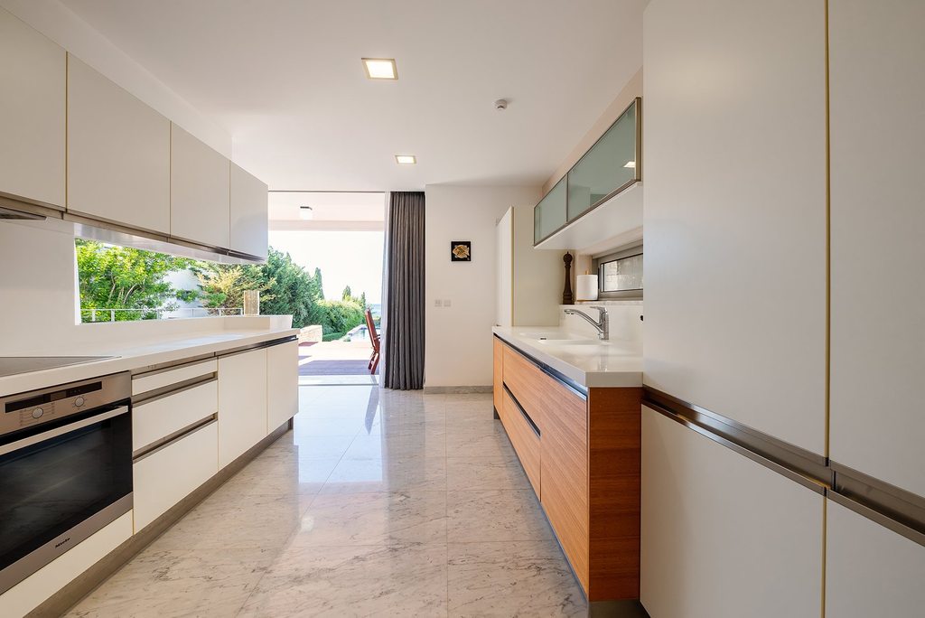 5 Bedroom Villa in Polis, Latchi
