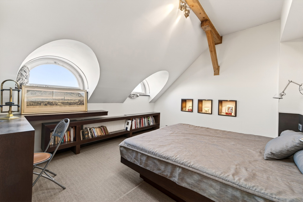 Duplex 200m2 flat at the Diplomatic quarter