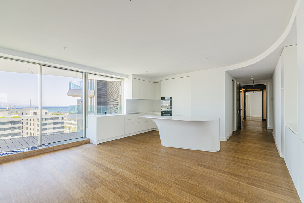 Antares. An excellent new development that awakens all the senses.