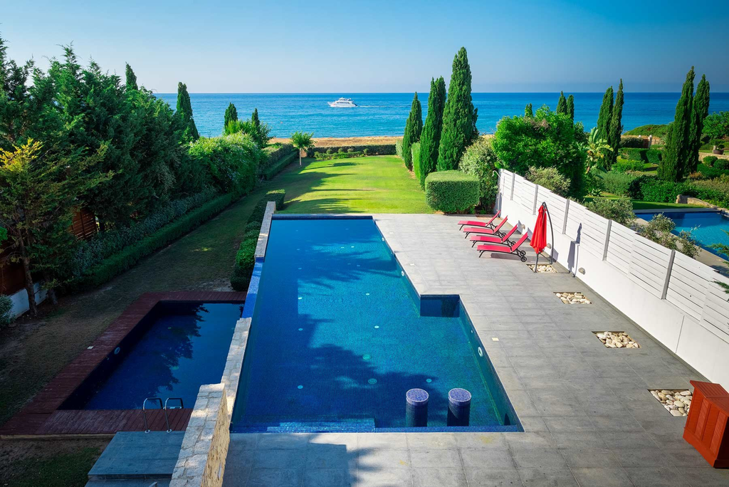 5 Bedroom Villa in Polis, Latchi