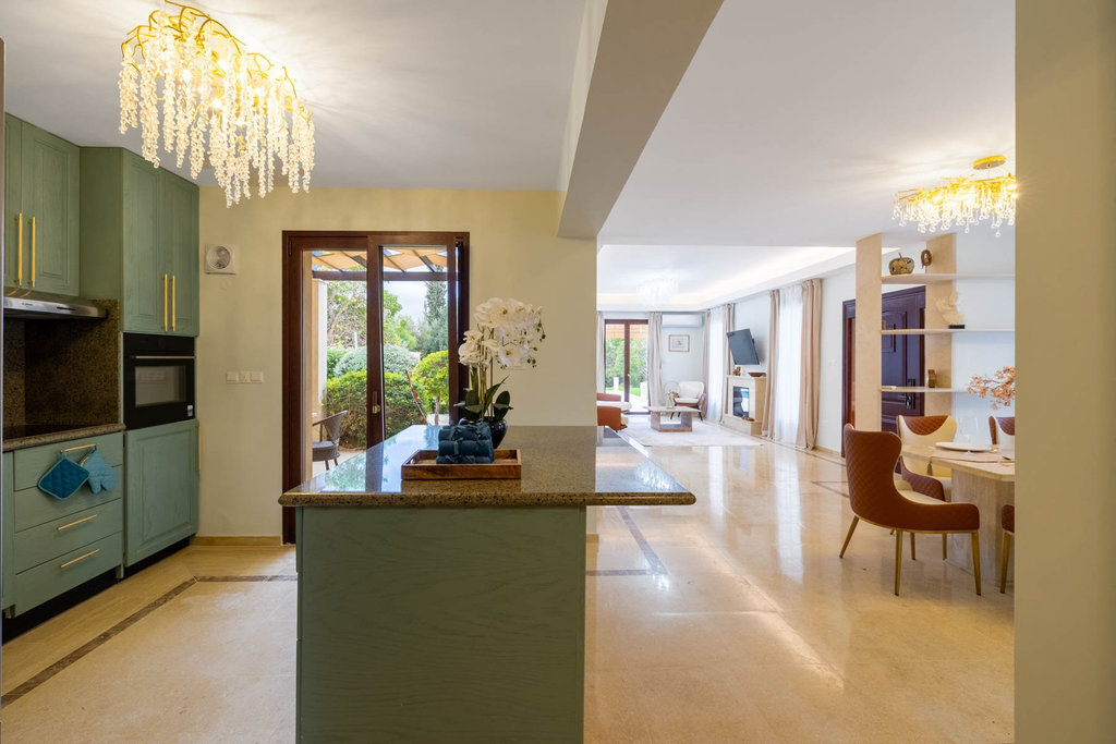 Three Bedroom Bungalow in Aphrodite Hills Golf Resort, Pafos