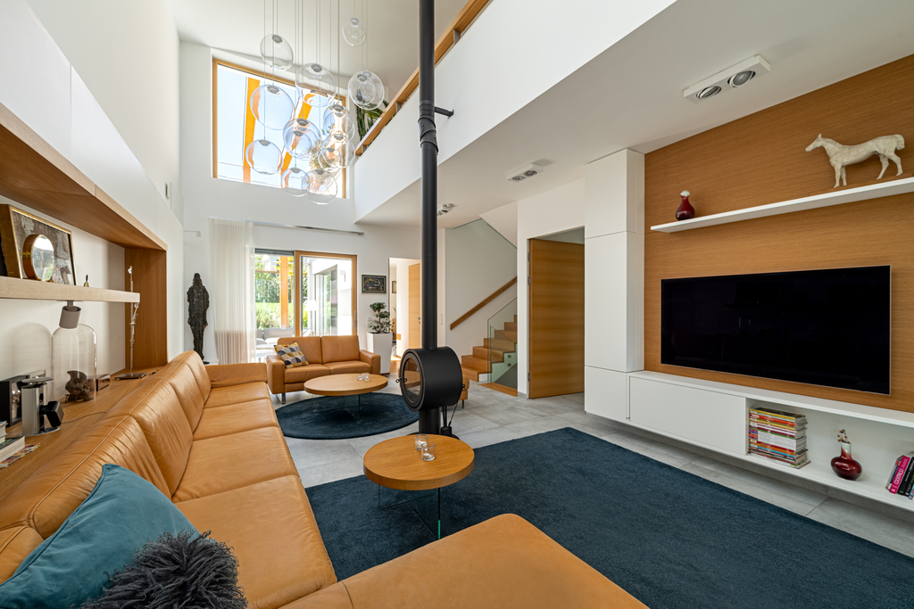 Современная резиденция с панорамными видами в Тествэрхедь, Будапешт