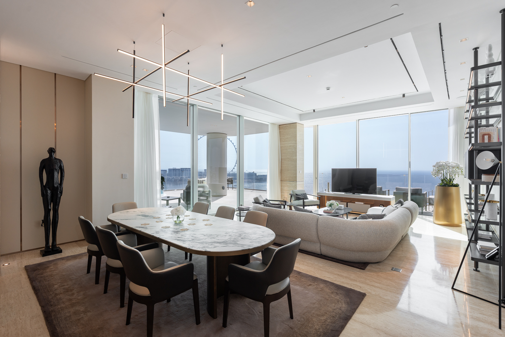 Элитные апартаменты с четырьмя спальнями и террасой в Jumeirah Beach Residence, Дубай