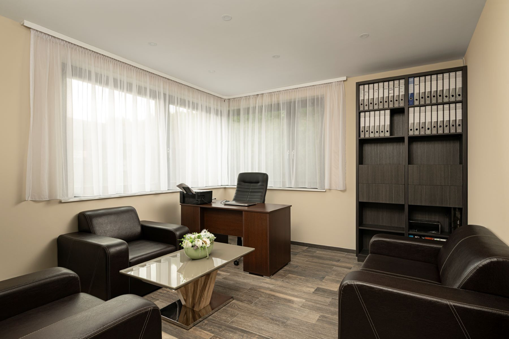 Modern wellness family residence, close to the Danube