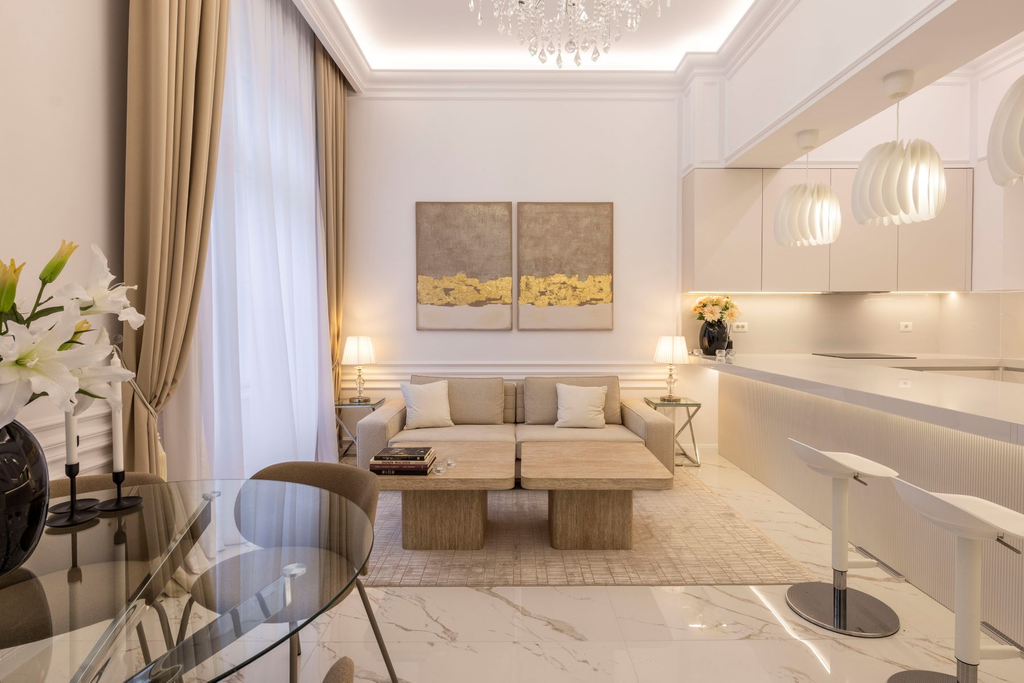 Exceptional Luxury Apartment on Andrássy Avenue