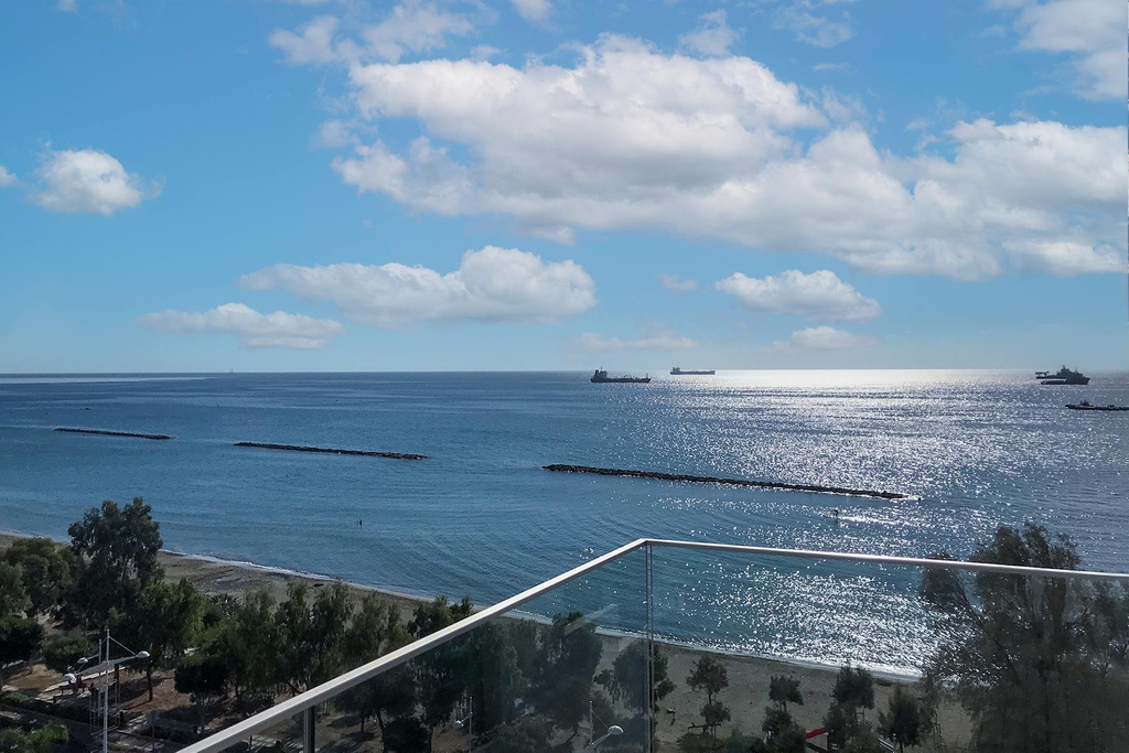 2 Bedroom Apartment in Mesa Geitonia, Limassol