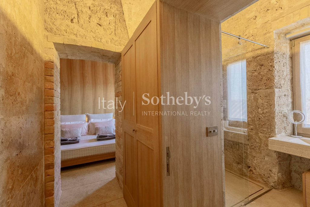 Luxury wine estate on the hills of Siena