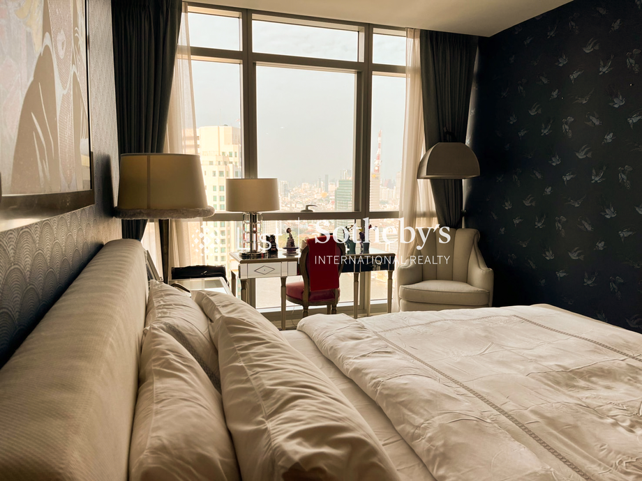 The River Condominium