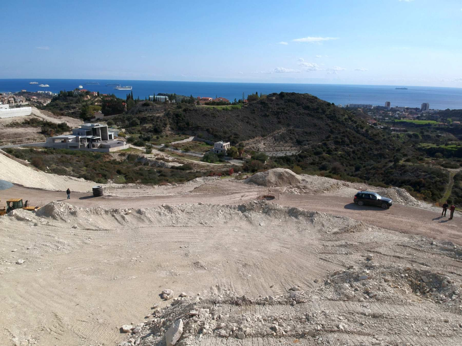 Seaview Residential Plot in Agios Tychonas, Limassol