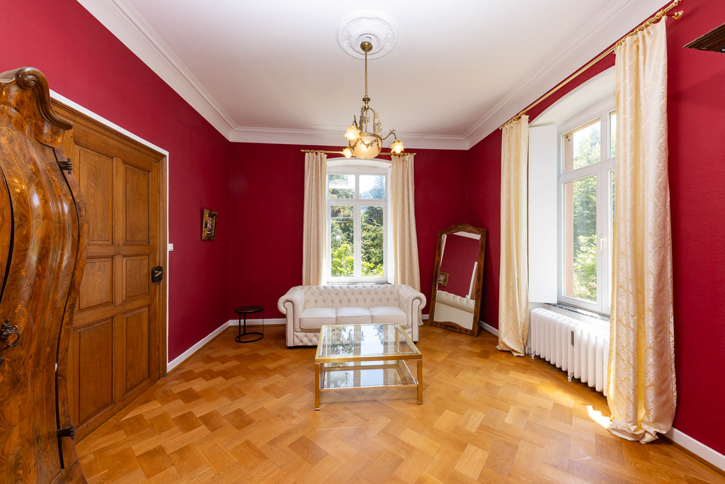 Charming Neoclassical Villa in Prime Location on the Moselle