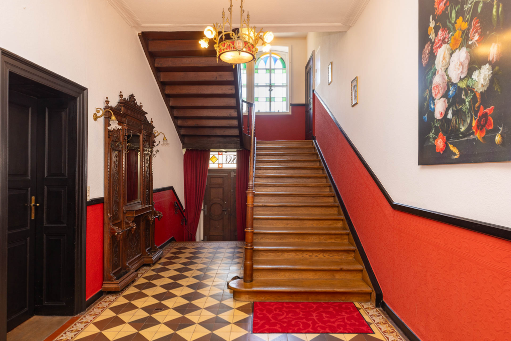 Charming Neoclassical Villa in Prime Location on the Moselle