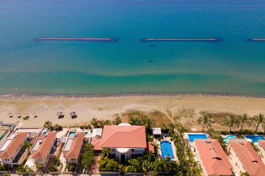6 Bedroom Villa in Larnaca
