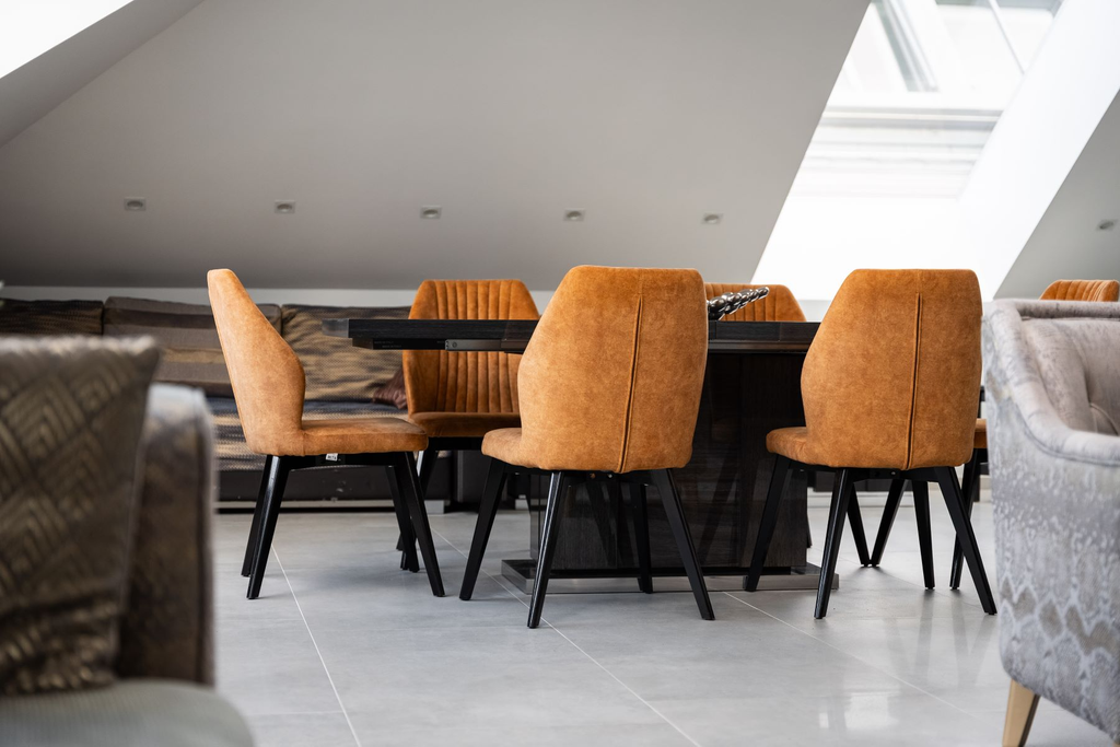 Exquisite Penthouse with Basilica Views on Andrássy Avenue
