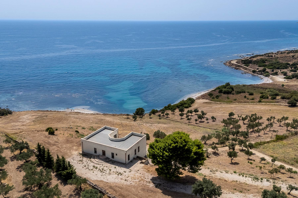 Exclusive Seaside Villa